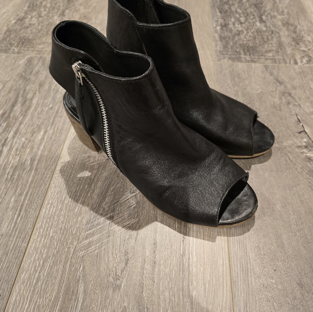 Women's black booties